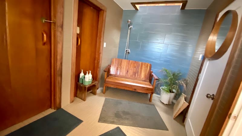 Albany Sauna, Massage Therapy, Facials & Hot Tubs 3