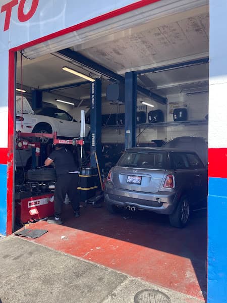 Yen's Auto Services & Tires 5