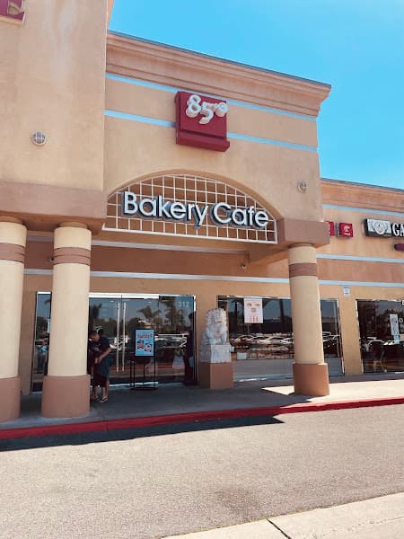 85°C Bakery Cafe - Garden Grove