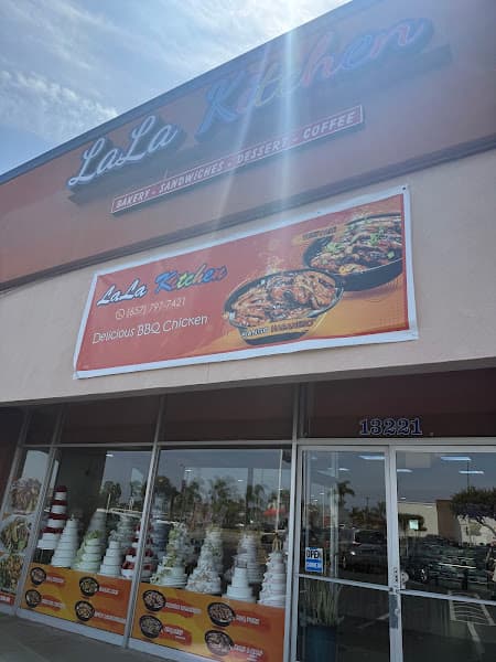 LaLa Kitchen