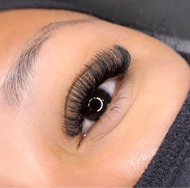 Kelley The Lash Artist