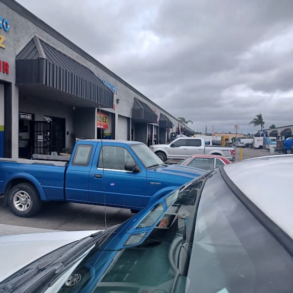 El Argentino Sanchez Auto Repair