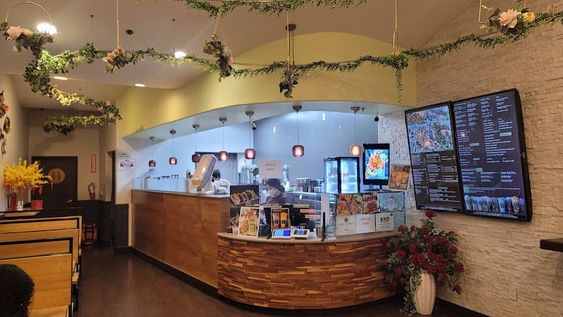Y Tea Cafe: Boba, Fries, Crawfish
