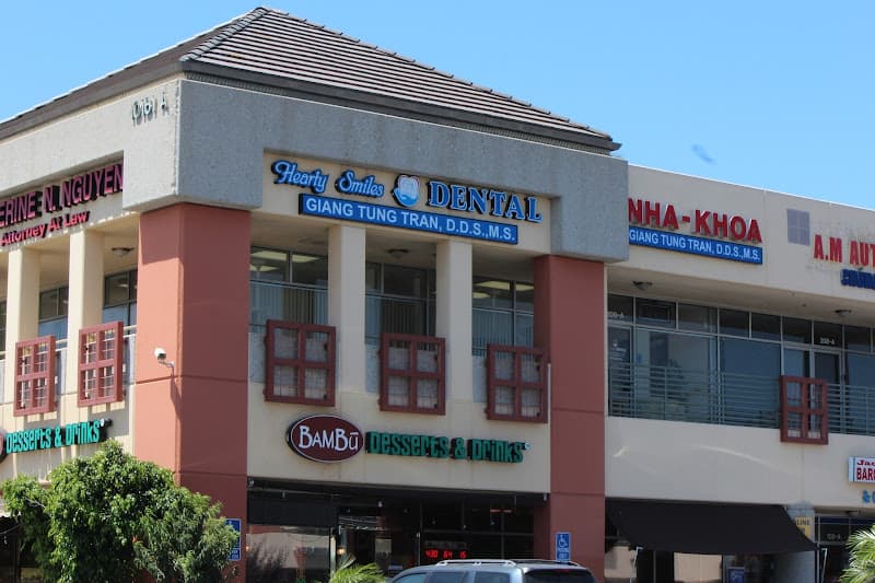 Quynhchau Le D.D.S. Dental Office