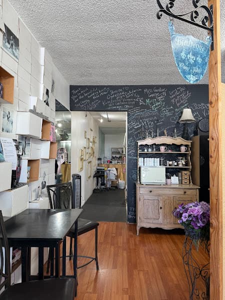 The Pink Door Salon 4