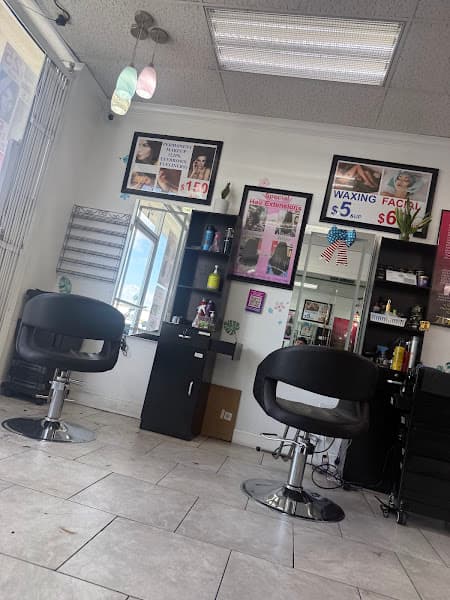 Young Young Beauty Salon