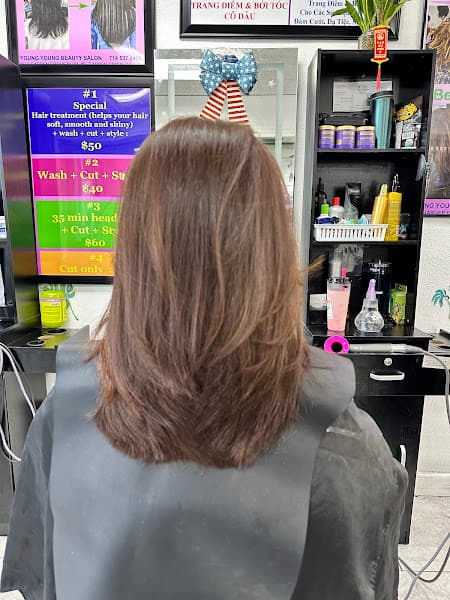 Young Young Beauty Salon 4