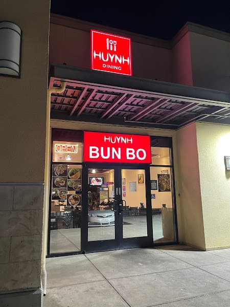 Bún Bò Huynh Dining
