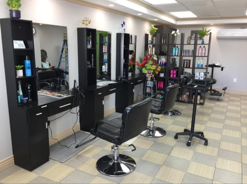 Salon Khang