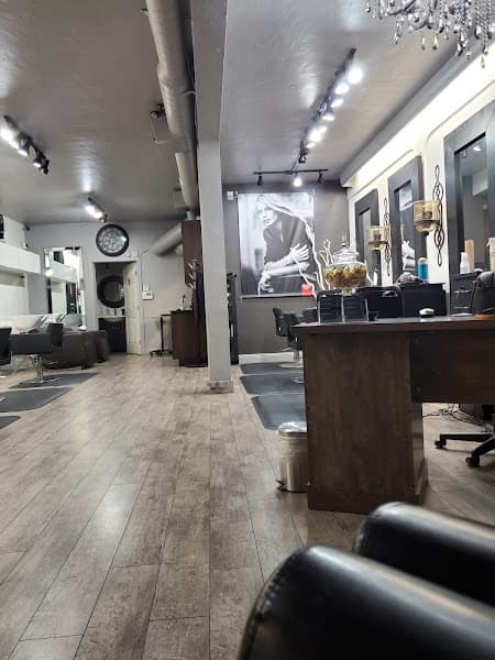 Vanidad Beauty Salon