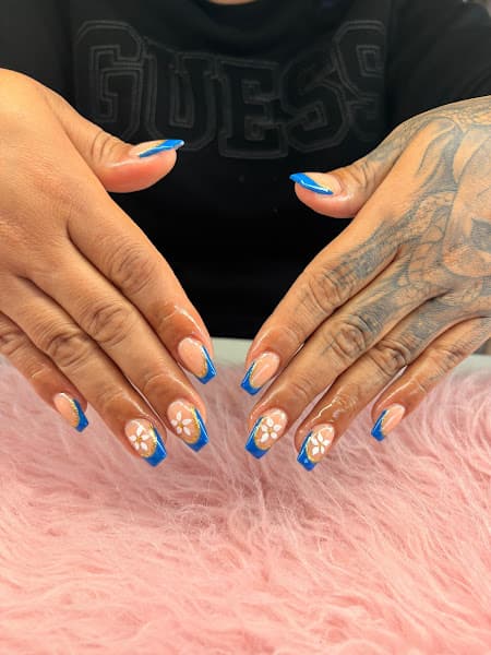 Hair & Nails Pink Love