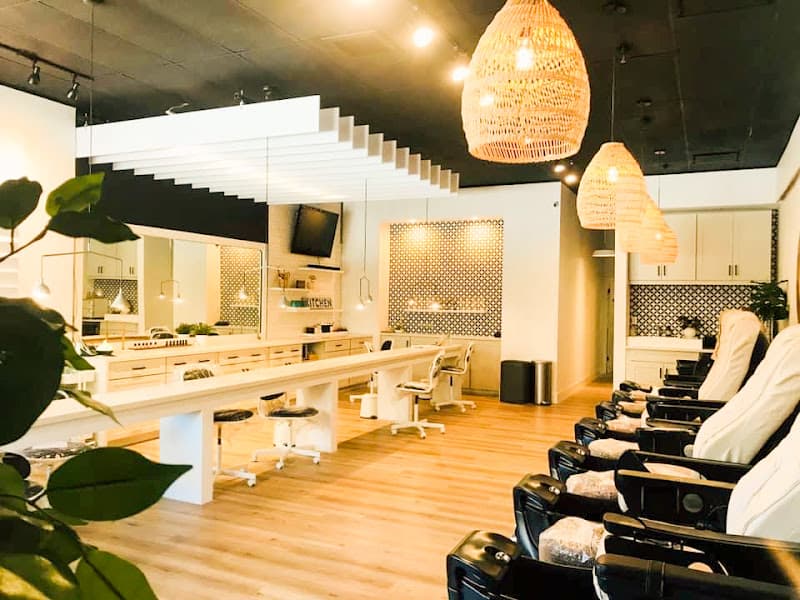Kitchen Nail Bar - Blossom Hill
