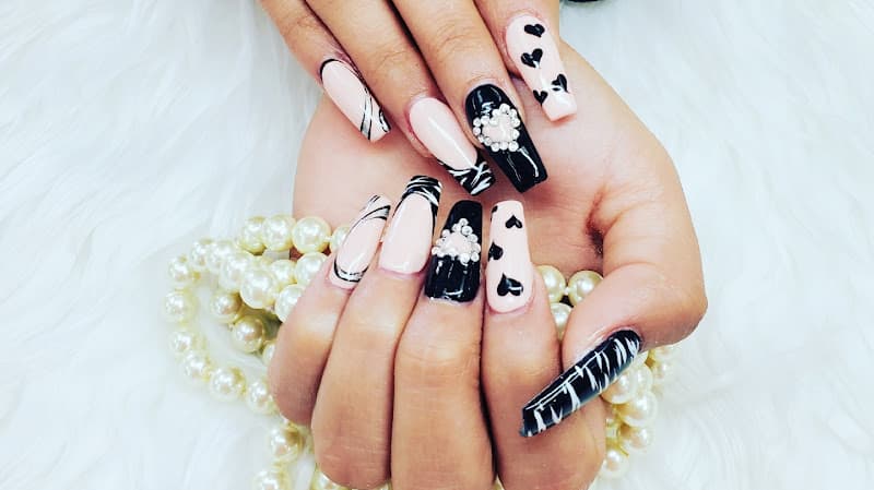 Zoetry Nails & Spa