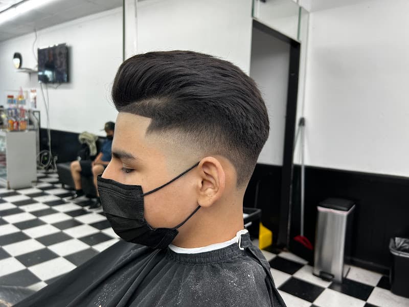La Plaza Hair Center 2