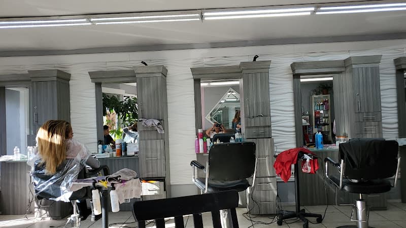 Frida Beauty Salon 3