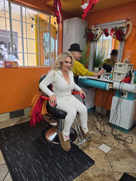 Chanel Beauty Salon 2