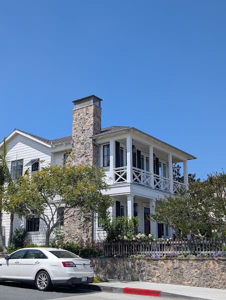 Roberti's Insurance Agency, Inc. 3