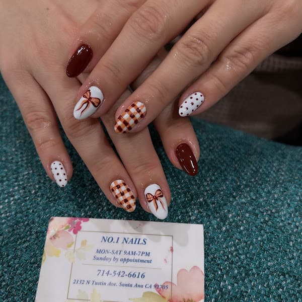 No.1 Nails