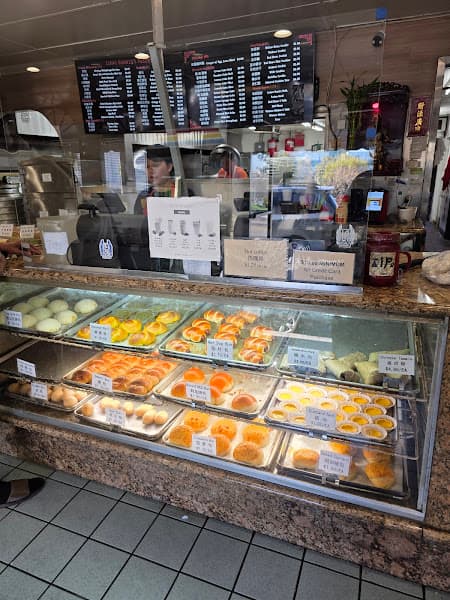 Long’s Family Pastry