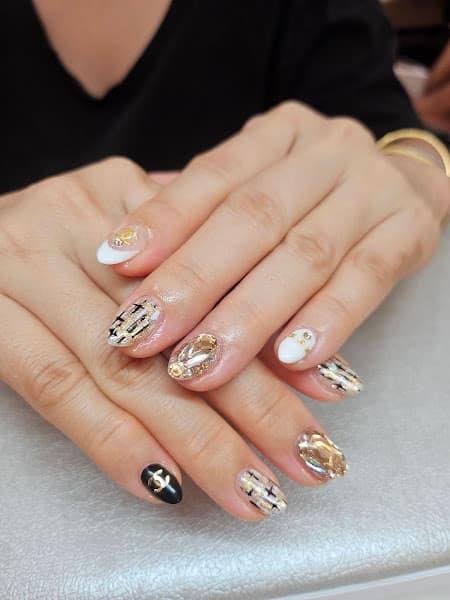 Angel's Nail