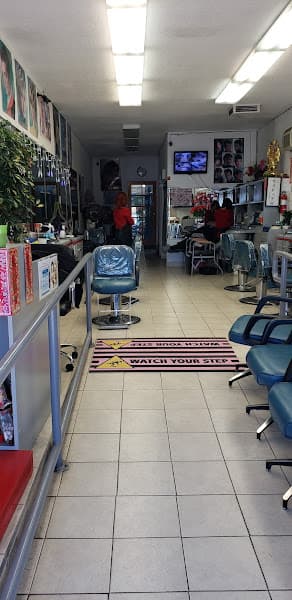 Linh's Beauty SalonSalon