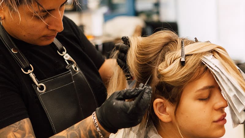 Wonderland Beauty Salon