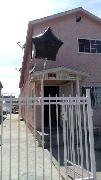 J & J Beauty Salon