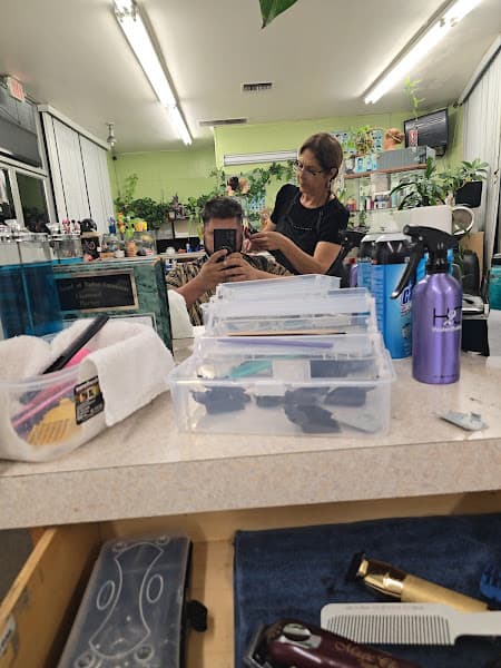 Estrella Beauty Salon