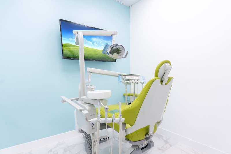 Mint Apple Dental 3
