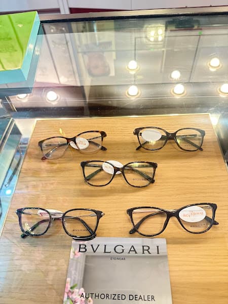 Melody Tam Nguyen OD