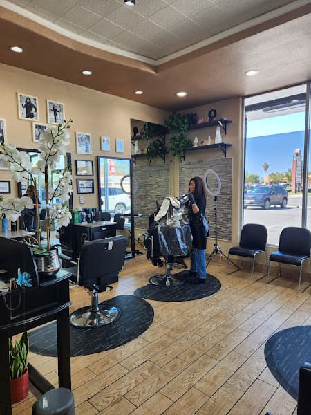 V V Hair Studio 3