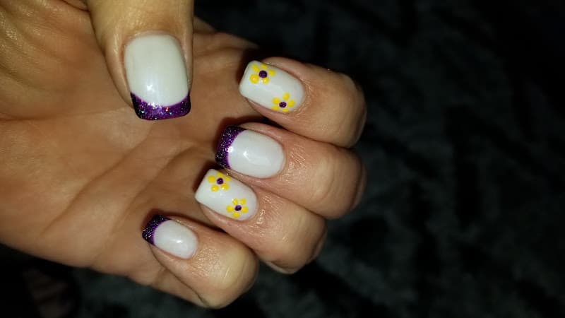 T & K Nails 3