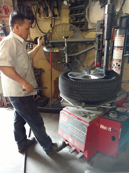 Vinh Auto Repair 3