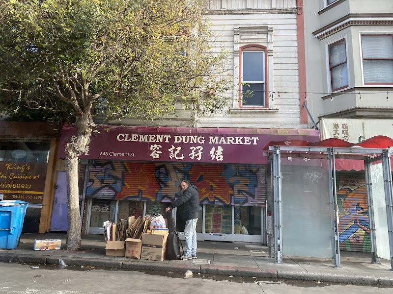 Clement Dung Market 3