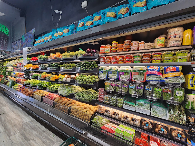 Evergreen Market 3
