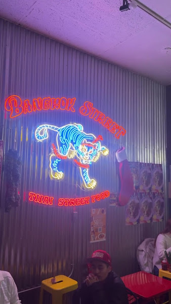 BANGKOK STREET Thai Street Food 2