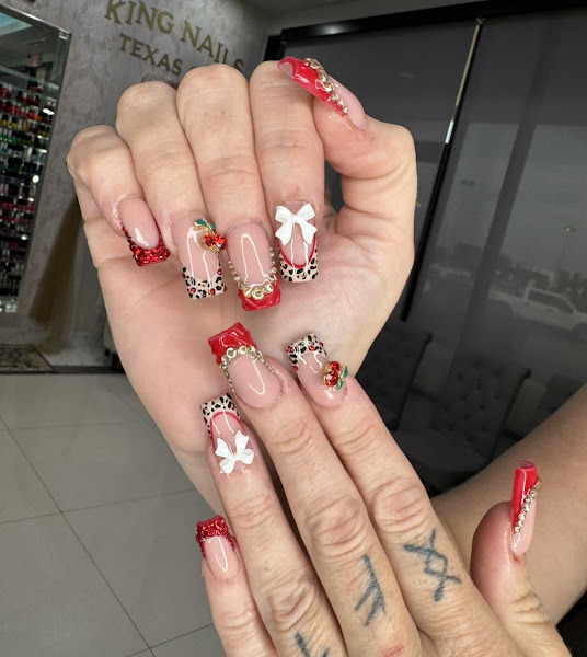 Sensi Luxury Nails & Spa 4