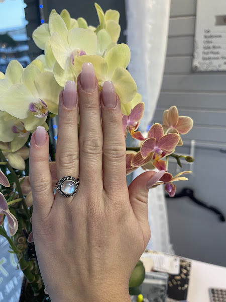 City Famous Nail Spa 4