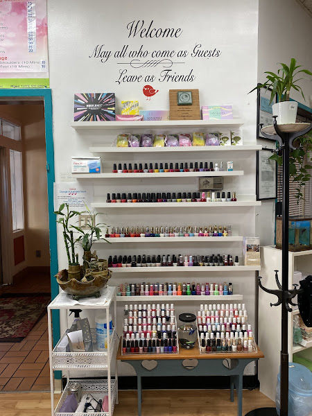 Trio Nails 2
