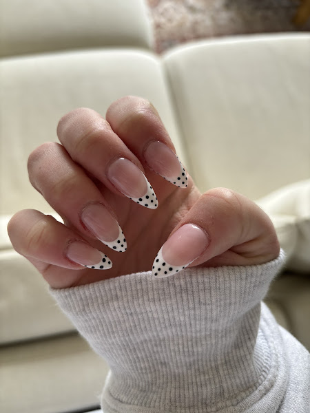 La Fleur Hair & Nail Spa 1