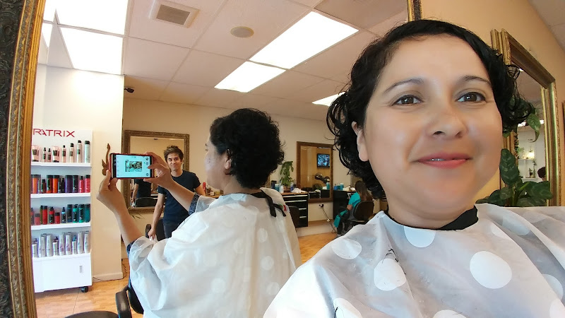 Chit Ma Ma Hair Salon 3