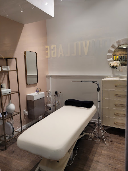 Salon Village 3