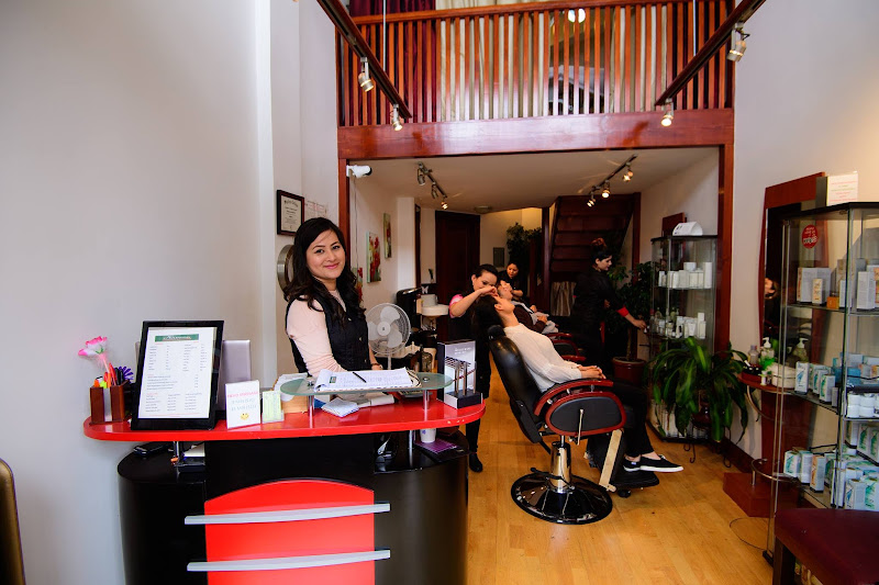 Nirvana Beauty and Brows 3