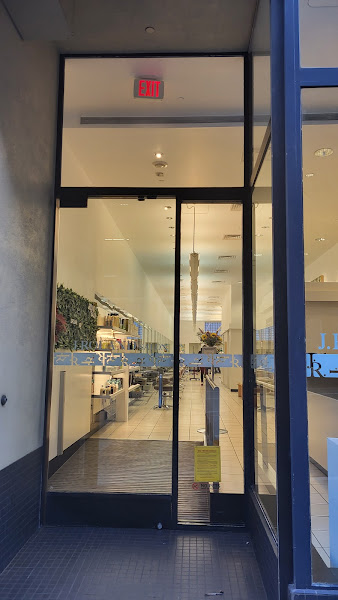 J.Roland Salon 4