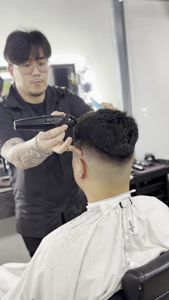 20th Salon and Barber 2