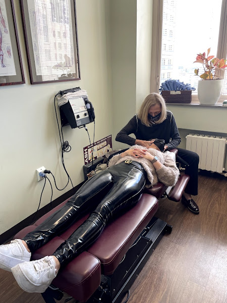 Union Square Chiropractic: Jacalyn Buettner DC, Daniel Buettner-Fourie DC 3