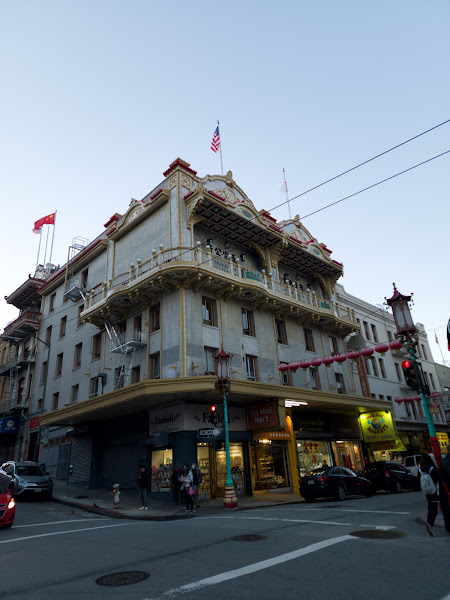 Jian Long Healing Center 3