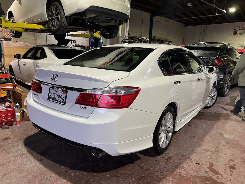 TranStar Auto Body Shop 3