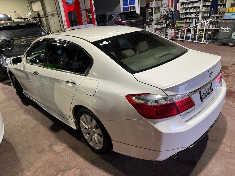 TranStar Auto Body Shop 4