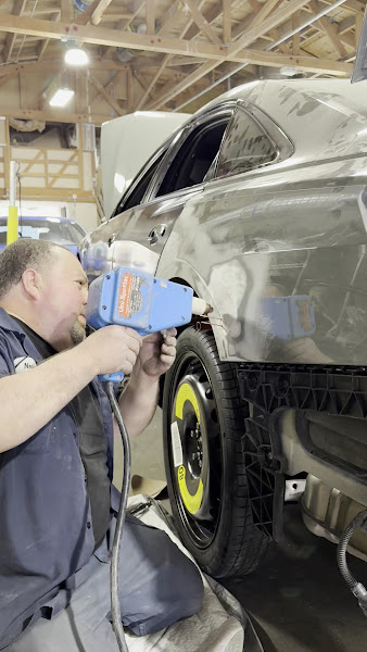 Auto Body Garage 3